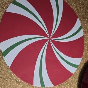 Red and Green Swirl Decorative Plate Mat Set Of 6
